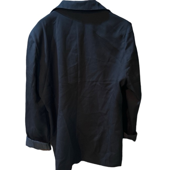 Pretty Little Thing Black Woven Cinched Curve Hem Blazer - Picture 10 of 16